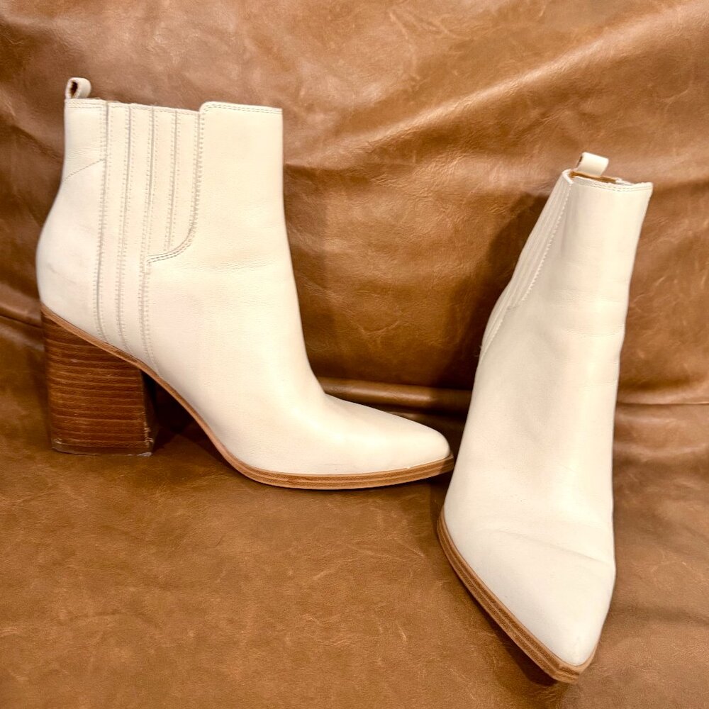 White Cowboy style booties WM Sz 9.5